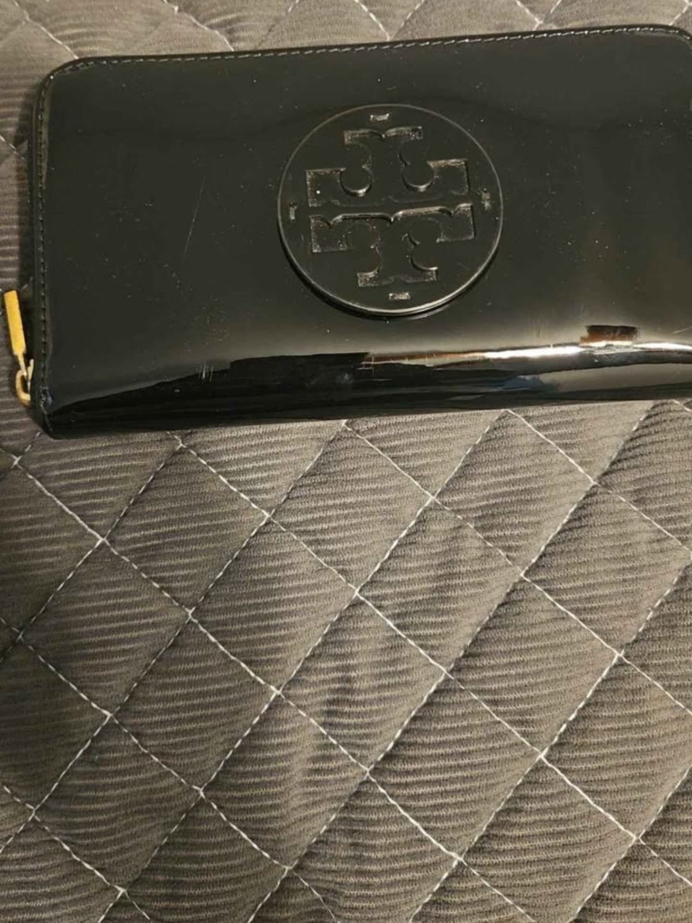 Tory Burch Black Patent Logo Zip Wallet